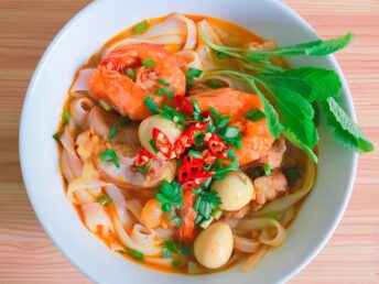 Visit Bangkok Thai for your favorite Thai and Sushi dishes! They also have a variety of vegan, vegetarian, and gluten-free options!